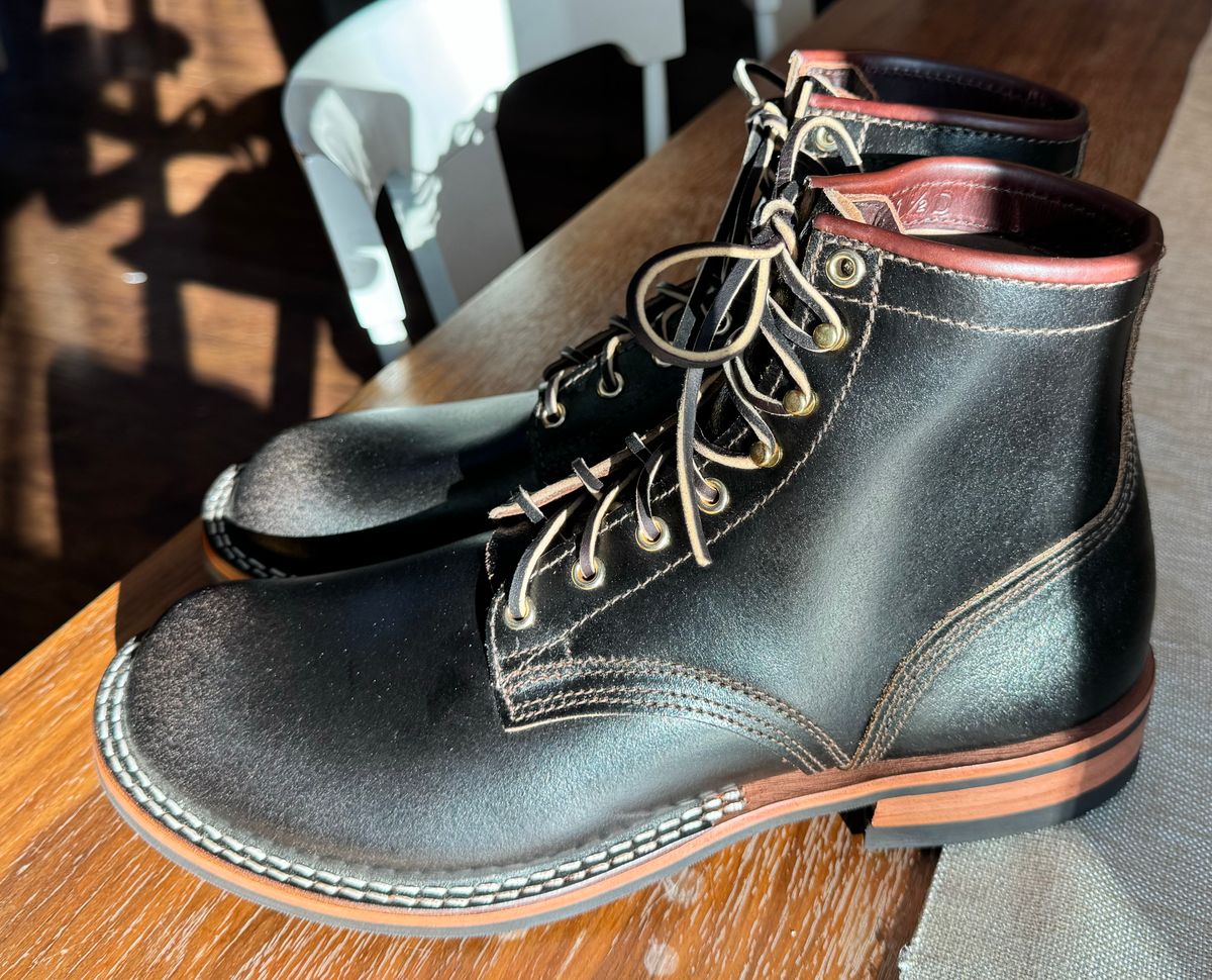 Photo by gojjishoss on January 15, 2025 of the Nicks MTO in Horween Brown Waxed Flesh.