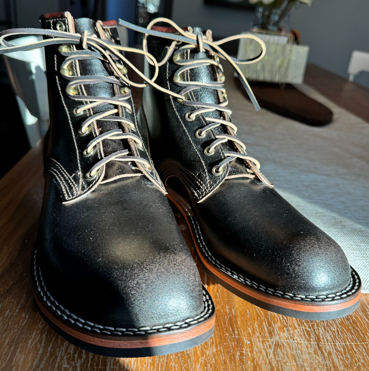 Photo by gojjishoss on January 15, 2025 of the Nicks MTO in Horween Brown Waxed Flesh.