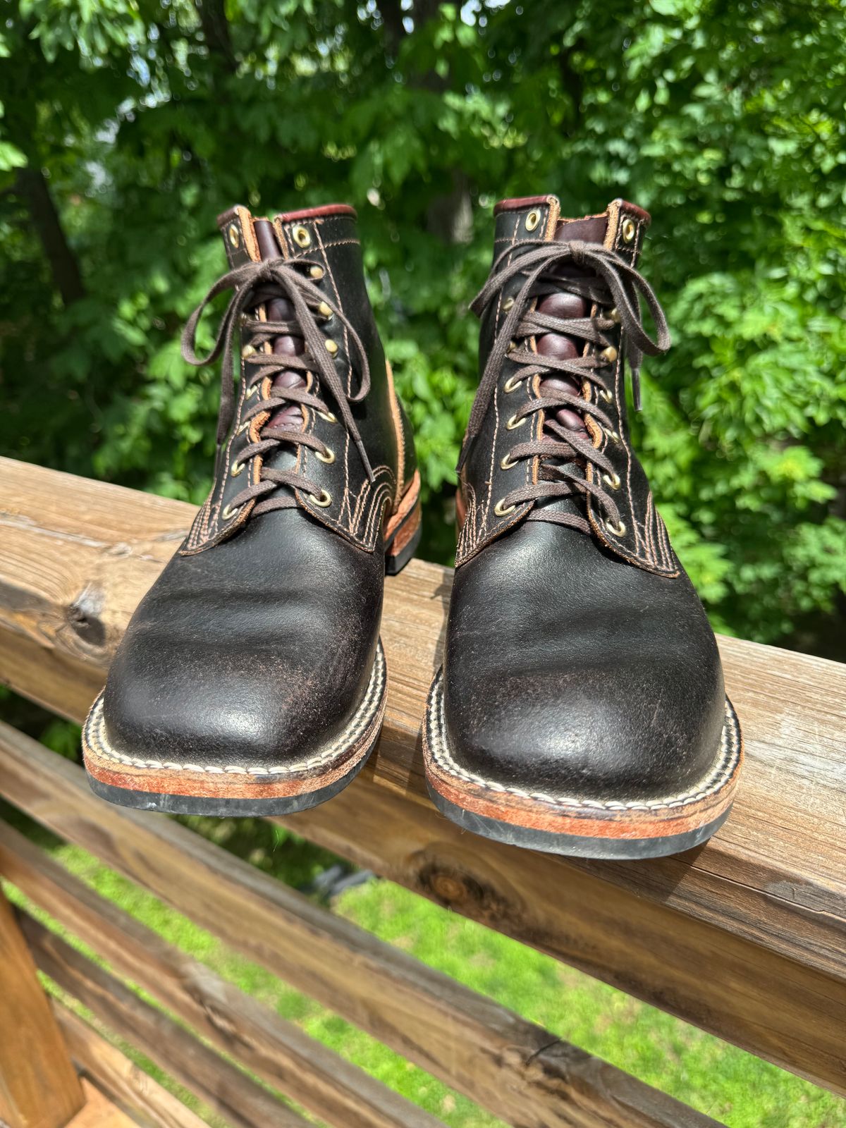 Photo by gojjishoss on May 22, 2025 of the Nicks MTO in Horween Brown Waxed Flesh.
