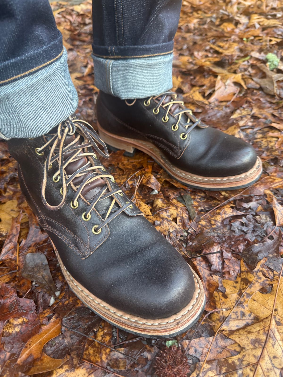 Photo by blinkofani on February 1, 2025 of the White's 375 in Horween Brown Waxed Flesh.