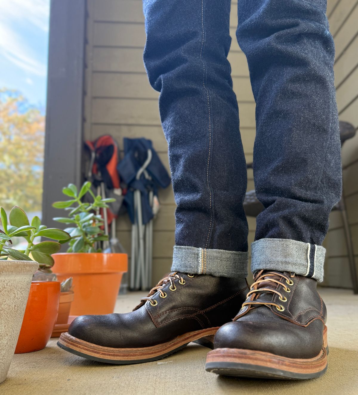 Photo by blinkofani on November 17, 2025 of the White's 375 in Horween Brown Waxed Flesh.
