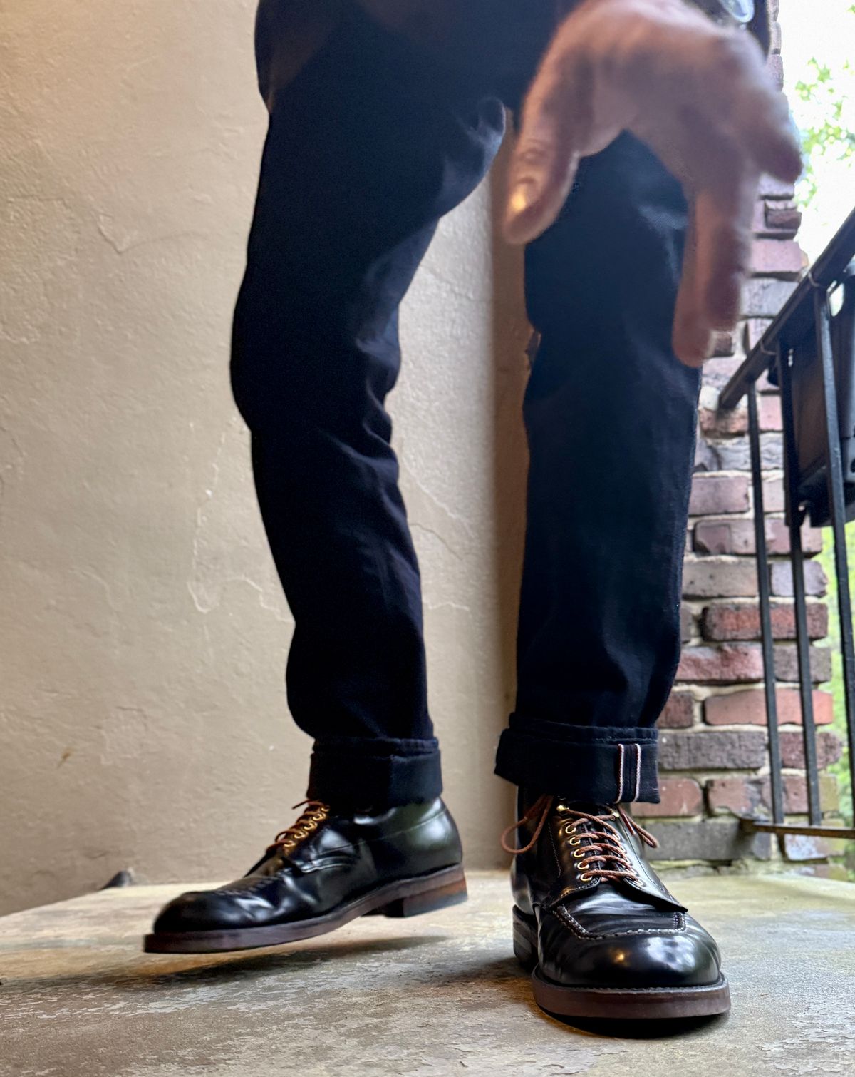 Photo by blinkofani on April 7, 2025 of the Alden Indy Boot in Horween Black Shell Cordovan.