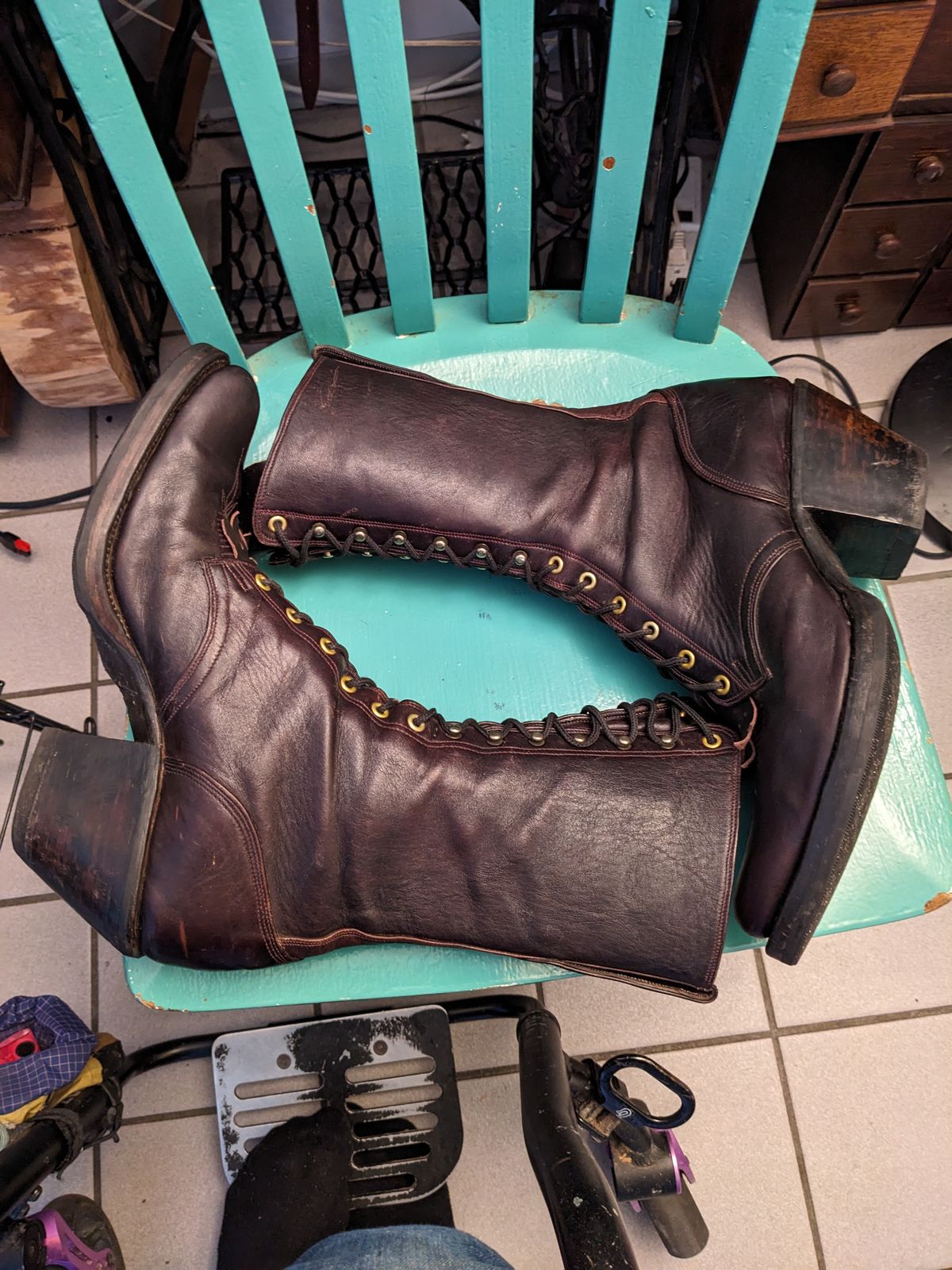 Photo by olivialocke on November 4, 2025 of the Self-Made Packer Boot in Horween Double Horse Front.