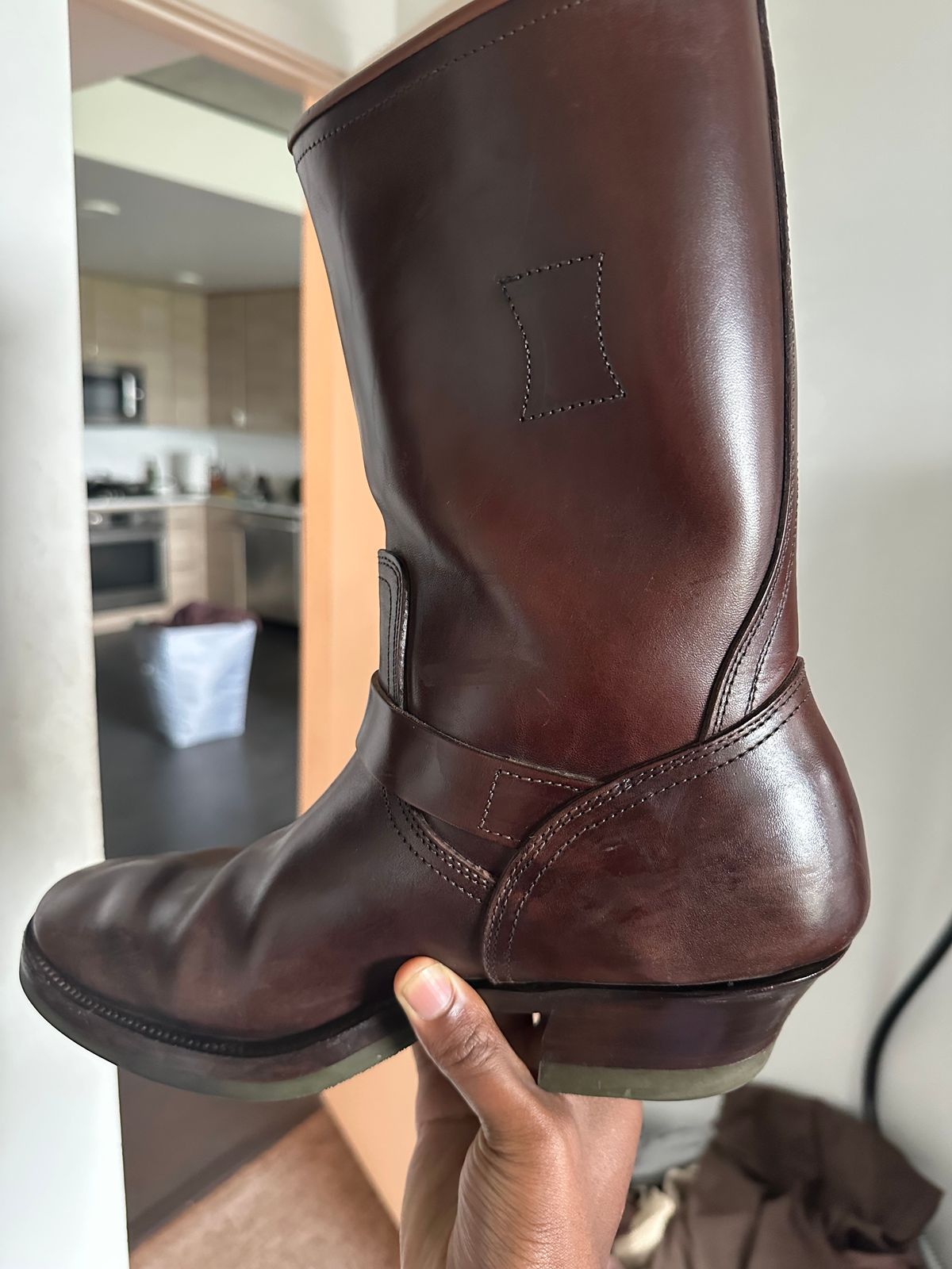 Photo by jcurry on August 15, 2025 of the Clinch Engineer Boots 11-Inch Height in Brown-Overdyed Horsebutt.