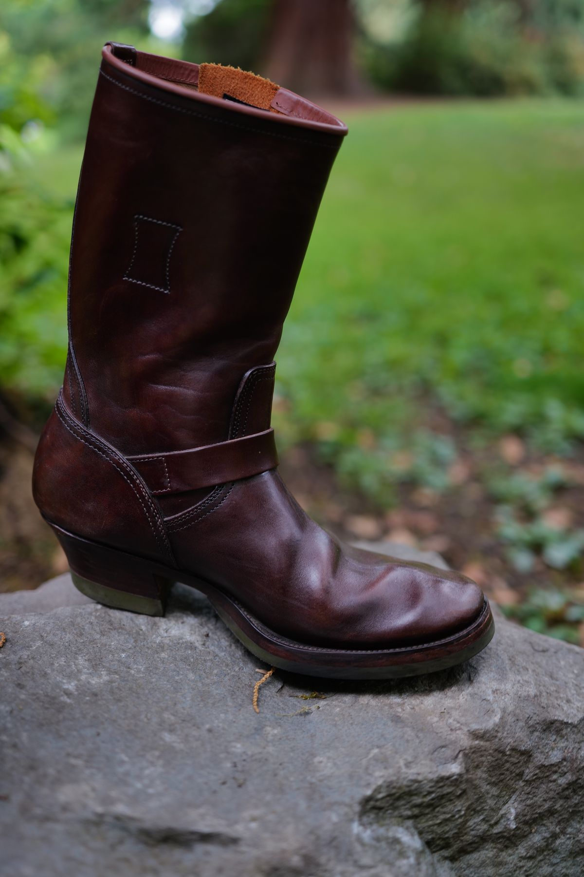 Photo by jcurry on August 17, 2025 of the Clinch Engineer Boots 11-Inch Height in Brown-Overdyed Horsebutt.
