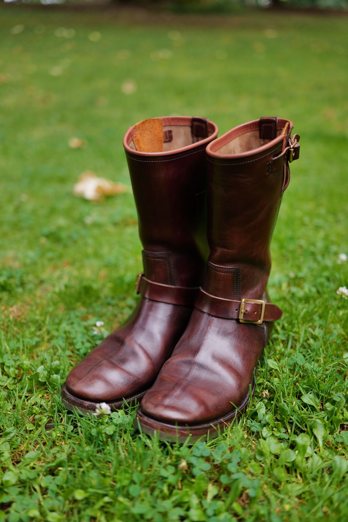 Photo by jcurry on August 17, 2025 of the Clinch Engineer Boots 11-Inch Height in Brown-Overdyed Horsebutt.