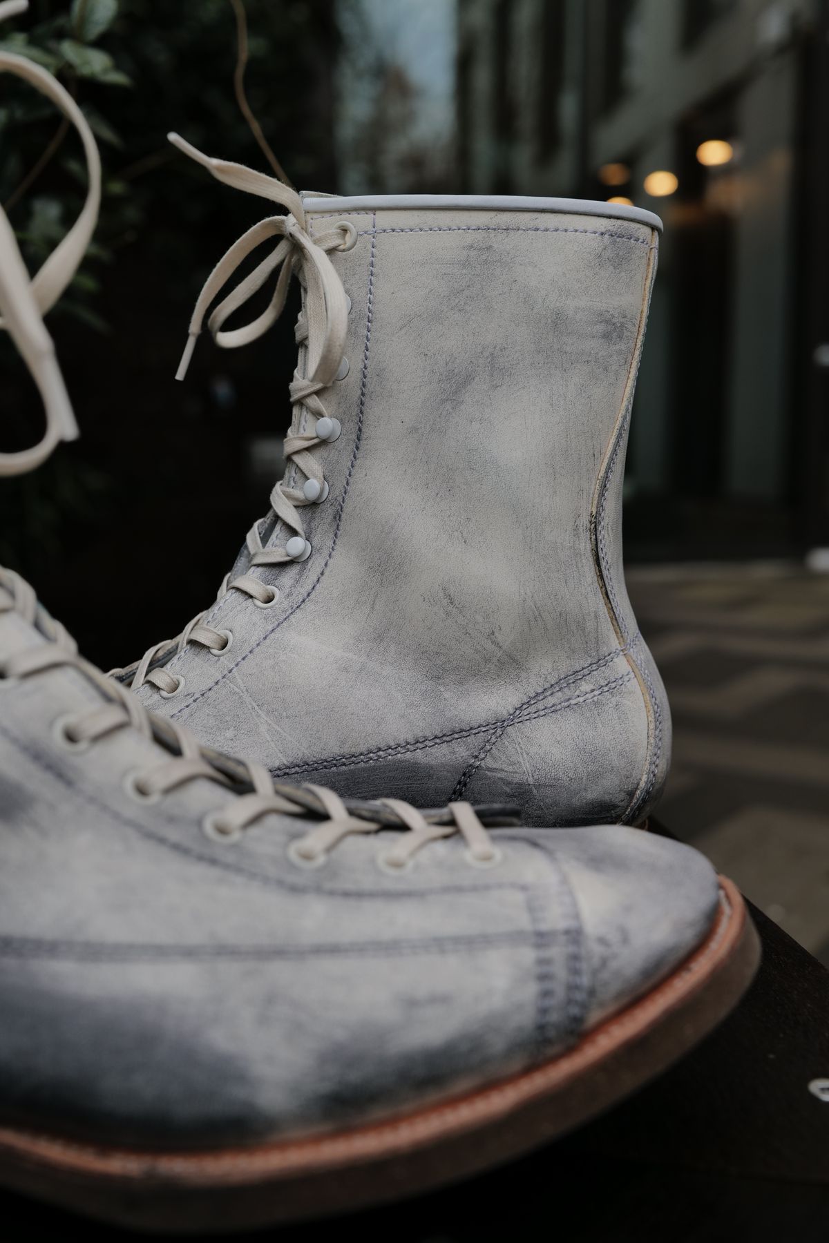 Photo by jcurry on February 1, 2025 of the Clinch Gary Boots in EQ Horsebutt White Dirty Finish.