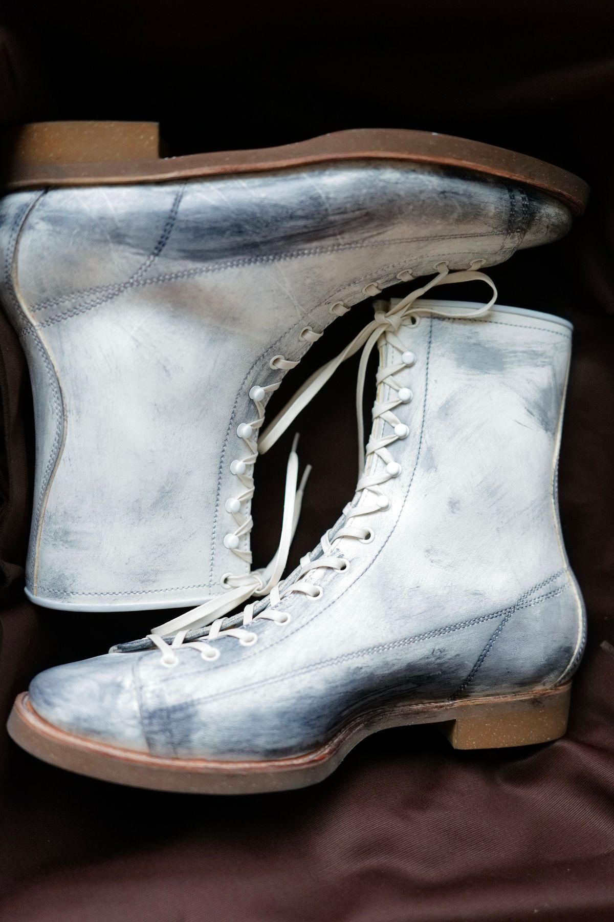 Photo by jcurry on January 4, 2025 of the Clinch Gary Boots in EQ Horsebutt White Dirty Finish.