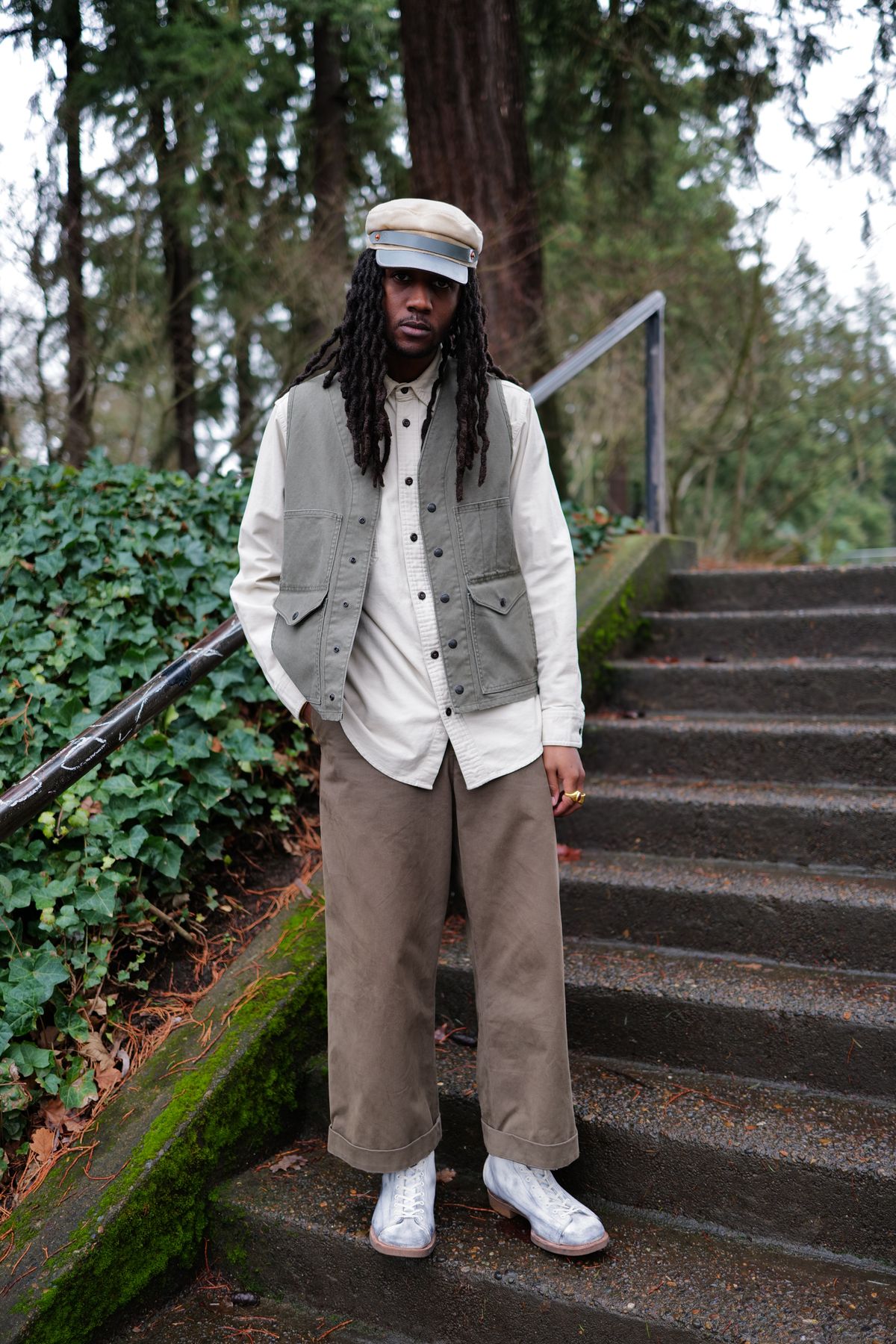 Photo by jcurry on January 5, 2025 of the Clinch Gary Boots in EQ Horsebutt White Dirty Finish.