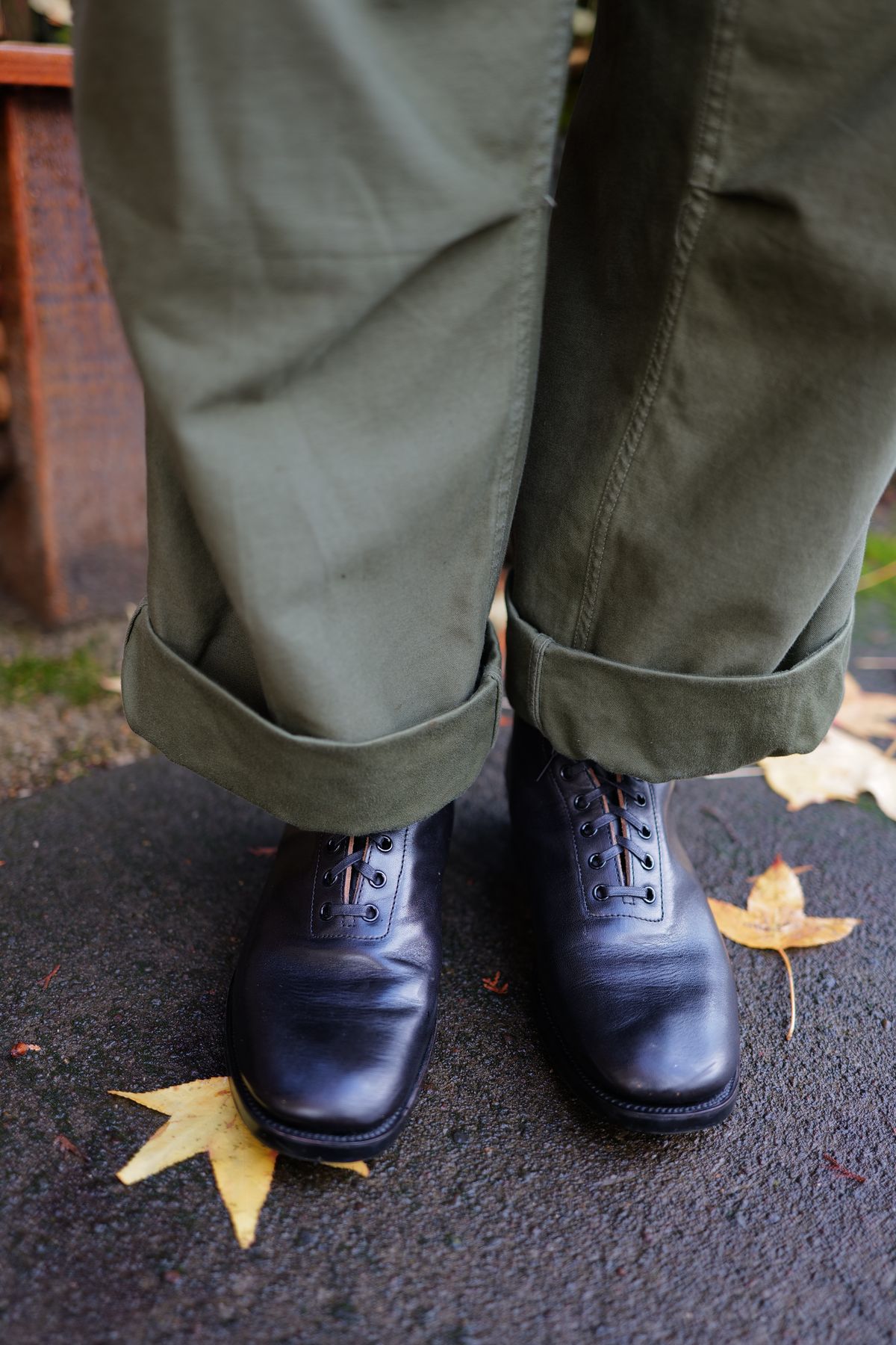 Photo by jcurry on November 1, 2025 of the Clinch Milne Soft-toe in Top Notch Horsehide Black (Tea core).