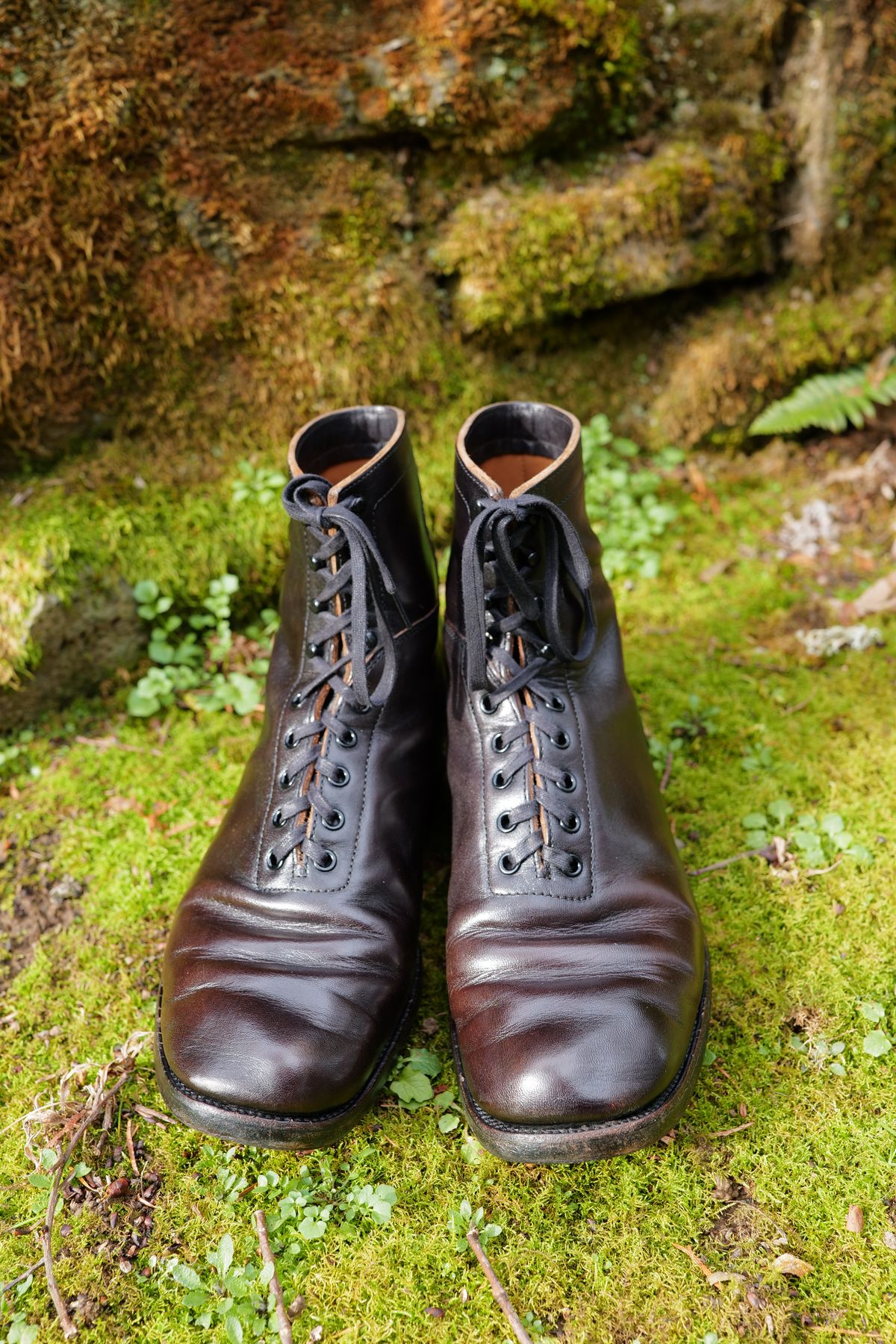 Photo by jcurry on March 1, 2026 of the Clinch Milne Soft-toe in Top Notch Horsehide Black (Tea core).