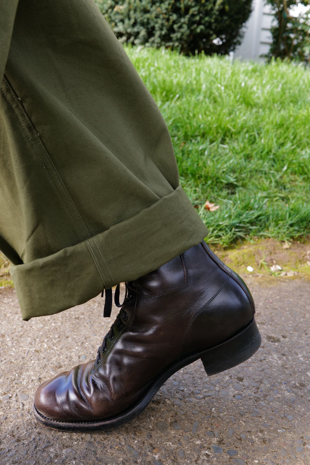 Photo by jcurry on April 5, 2026 of the Clinch Milne Soft-toe in Top Notch Horsehide Black (Tea core).