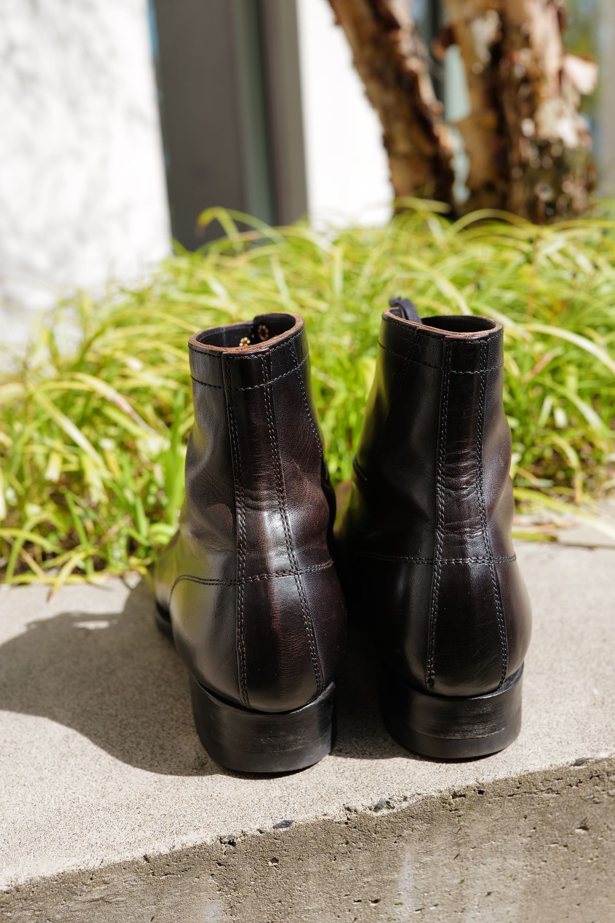 Photo by jcurry on April 5, 2026 of the Clinch Milne Soft-toe in Top Notch Horsehide Black (Tea core).