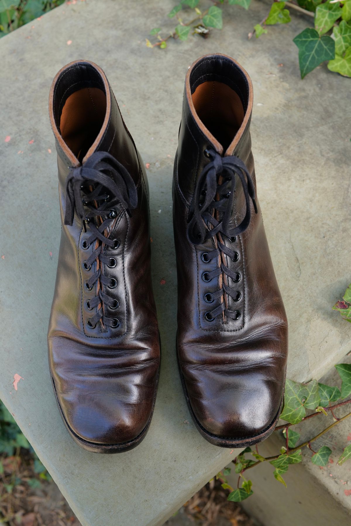 Photo by jcurry on April 5, 2026 of the Clinch Milne Soft-toe in Top Notch Horsehide Black (Tea core).