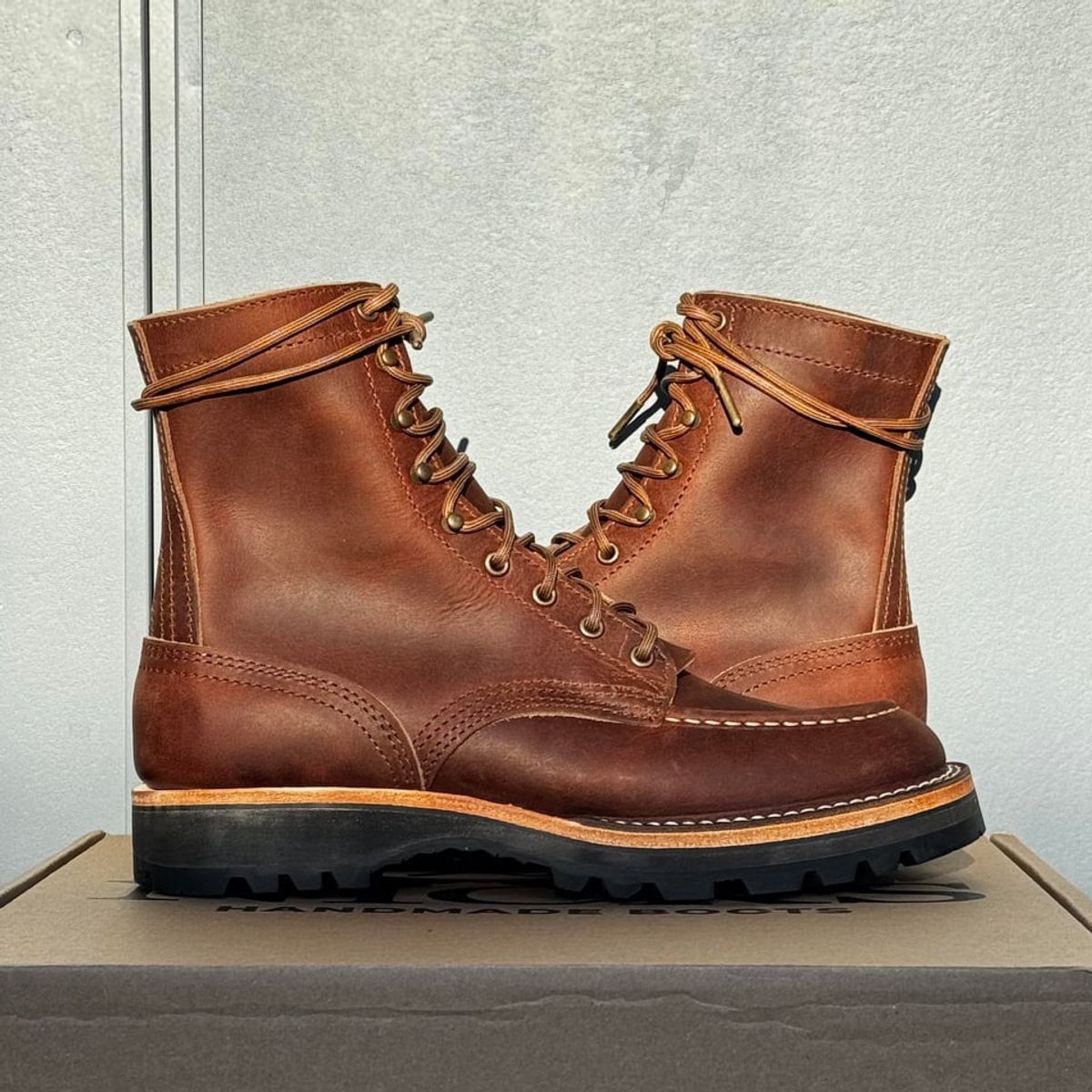 Photo by ElectricElephant on September 16, 2025 of the Nicks Moc Toe in Horween Predator Toasted Coconut.
