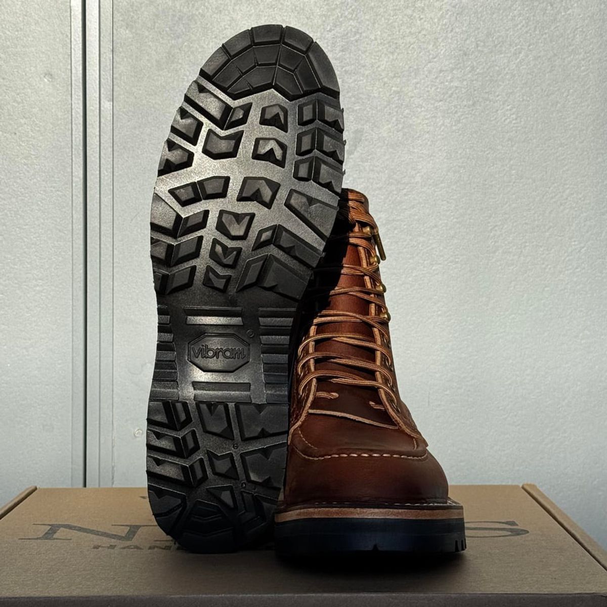Photo by ElectricElephant on September 16, 2025 of the Nicks Moc Toe in Horween Predator Toasted Coconut.