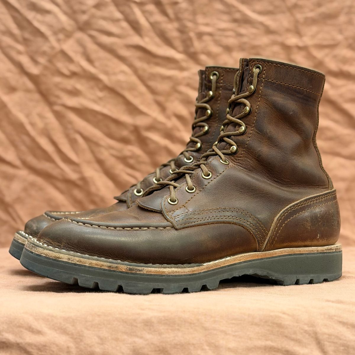 Photo by ElectricElephant on December 5, 2025 of the Nicks Moc Toe in Horween Predator Toasted Coconut.