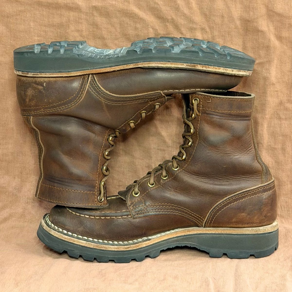 Photo by ElectricElephant on January 6, 2026 of the Nicks Moc Toe in Horween Predator Toasted Coconut.