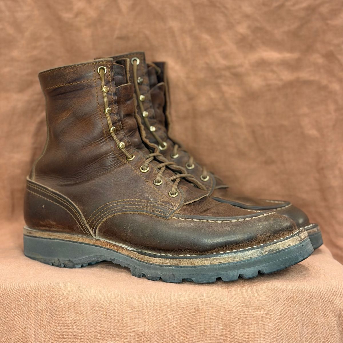 Photo by ElectricElephant on February 5, 2026 of the Nicks Moc Toe in Horween Predator Toasted Coconut.