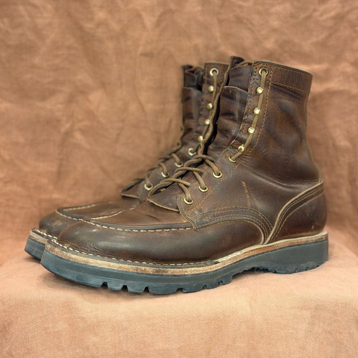 Photo by ElectricElephant on February 5, 2026 of the Nicks Moc Toe in Horween Predator Toasted Coconut.