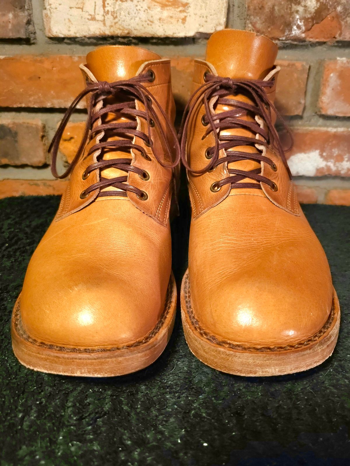 Photo by sub_machinist on December 6, 2025 of the Nicks Ivan in Horween Light Natural Dublin.