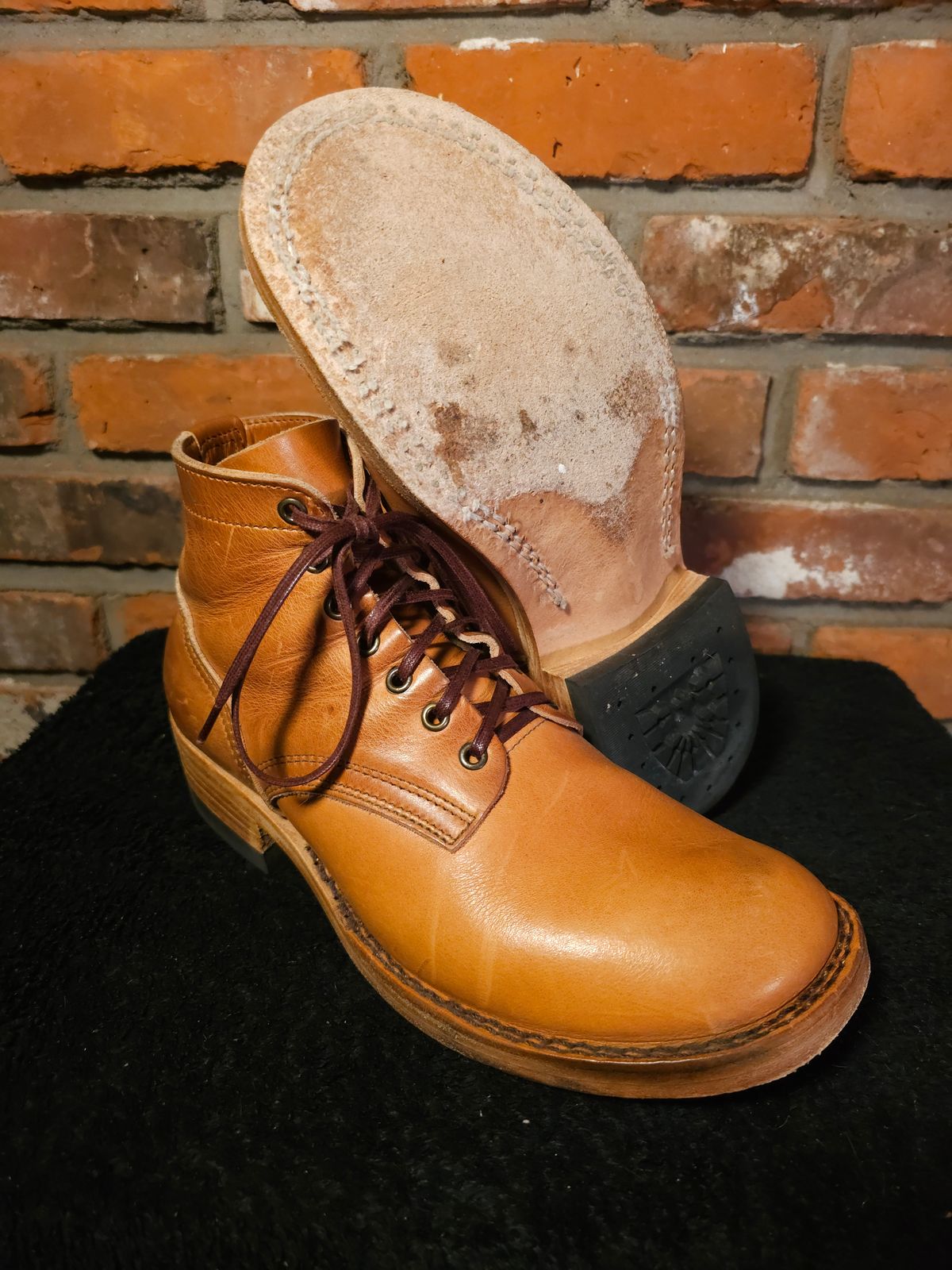 Photo by sub_machinist on December 6, 2025 of the Nicks Ivan in Horween Light Natural Dublin.