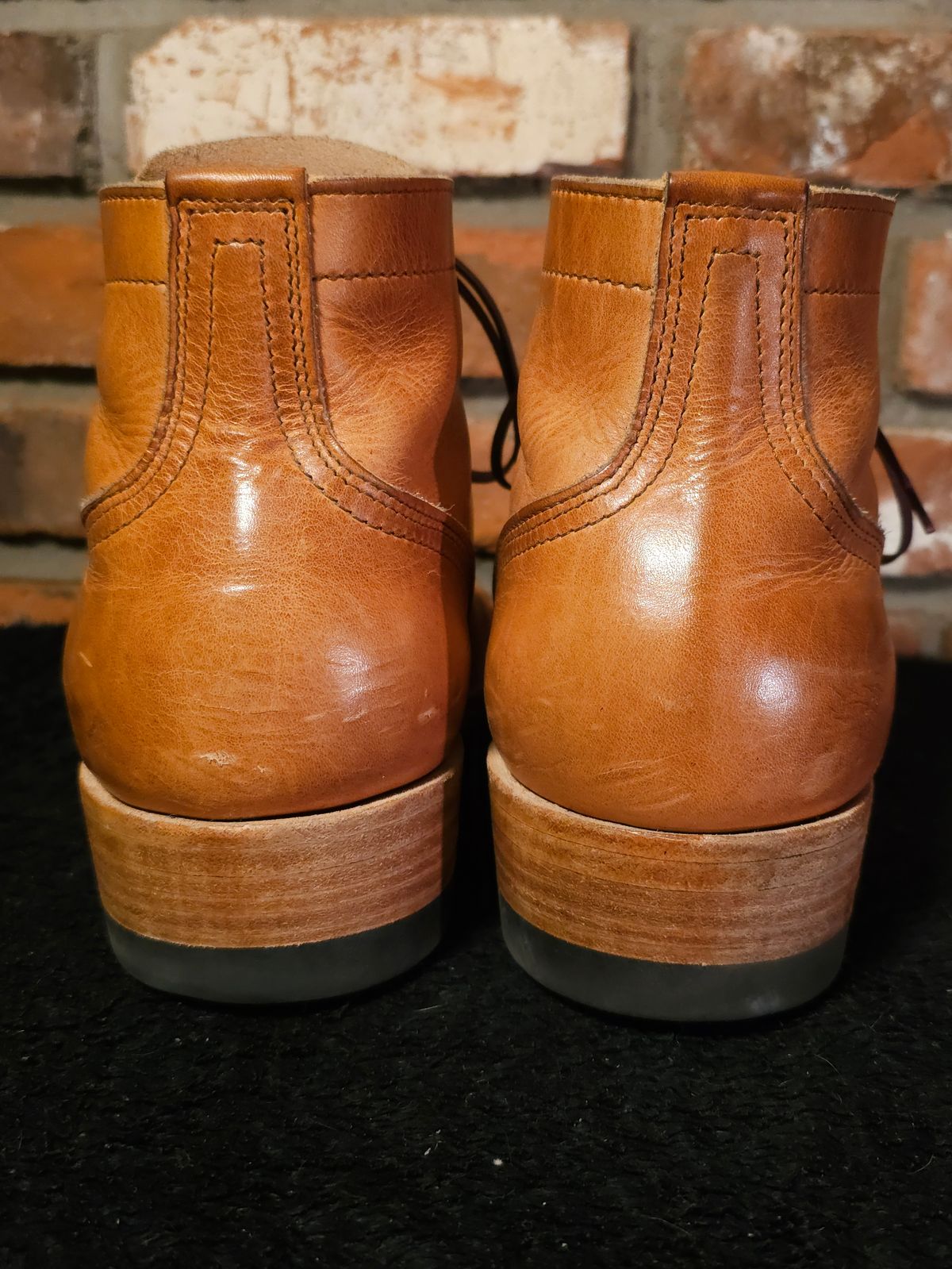 Photo by sub_machinist on December 6, 2025 of the Nicks Ivan in Horween Light Natural Dublin.