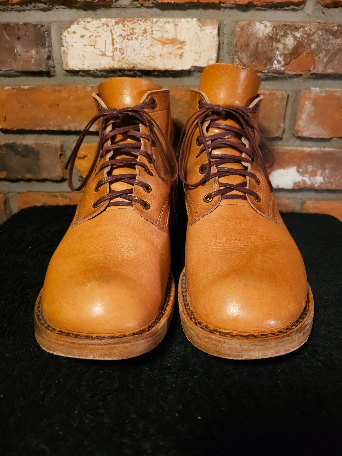 Photo by sub_machinist on December 6, 2025 of the Nicks Ivan in Horween Light Natural Dublin.