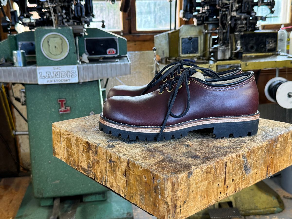 Photo by limmer_zeta on October 1, 2024 of the Peter Limmer & Sons Whole Cut Center Tie in Seidel Oxblood Double Shot.