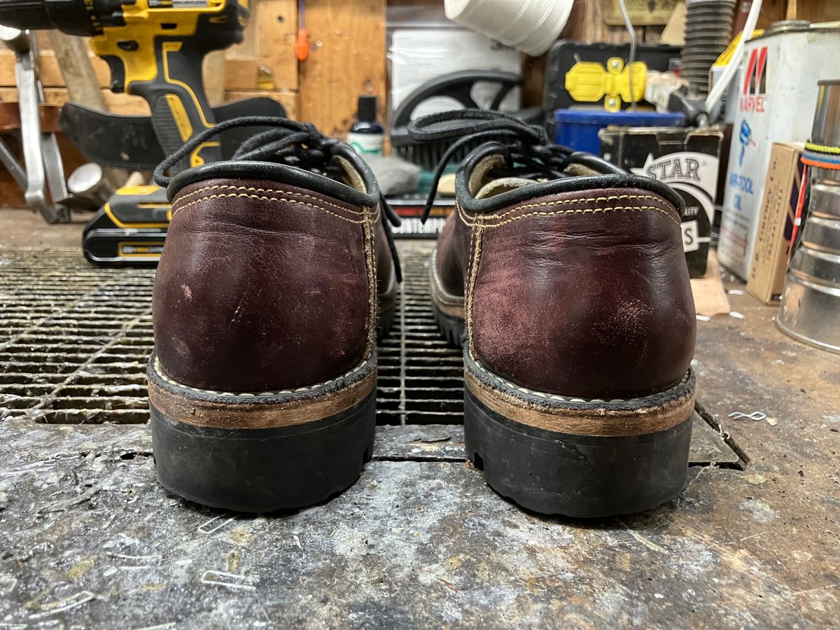 Photo by limmer_zeta on February 4, 2025 of the Peter Limmer & Sons Whole Cut Center Tie in Seidel Oxblood Double Shot.