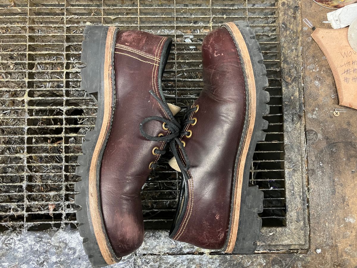 Photo by limmer_zeta on March 4, 2025 of the Peter Limmer & Sons Whole Cut Center Tie in Seidel Oxblood Double Shot.