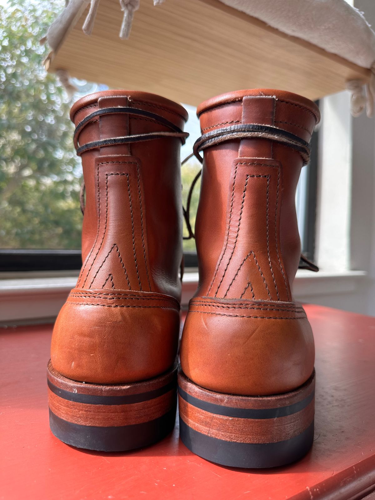 Photo by Braddahboots on October 14, 2025 of the Nicks Handmade Boots Nicks MTO in Wickett & Craig Natural Double Stuffed.
