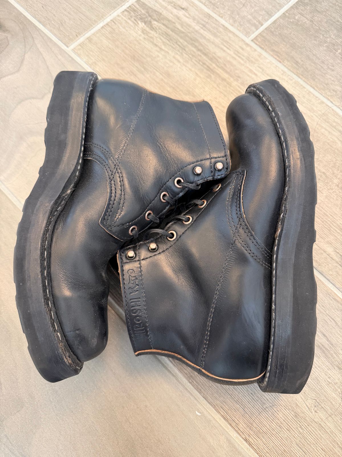 Photo by blove13 on January 5, 2026 of the White's Semi-Dress in Horween Black Teacore Chromexcel.