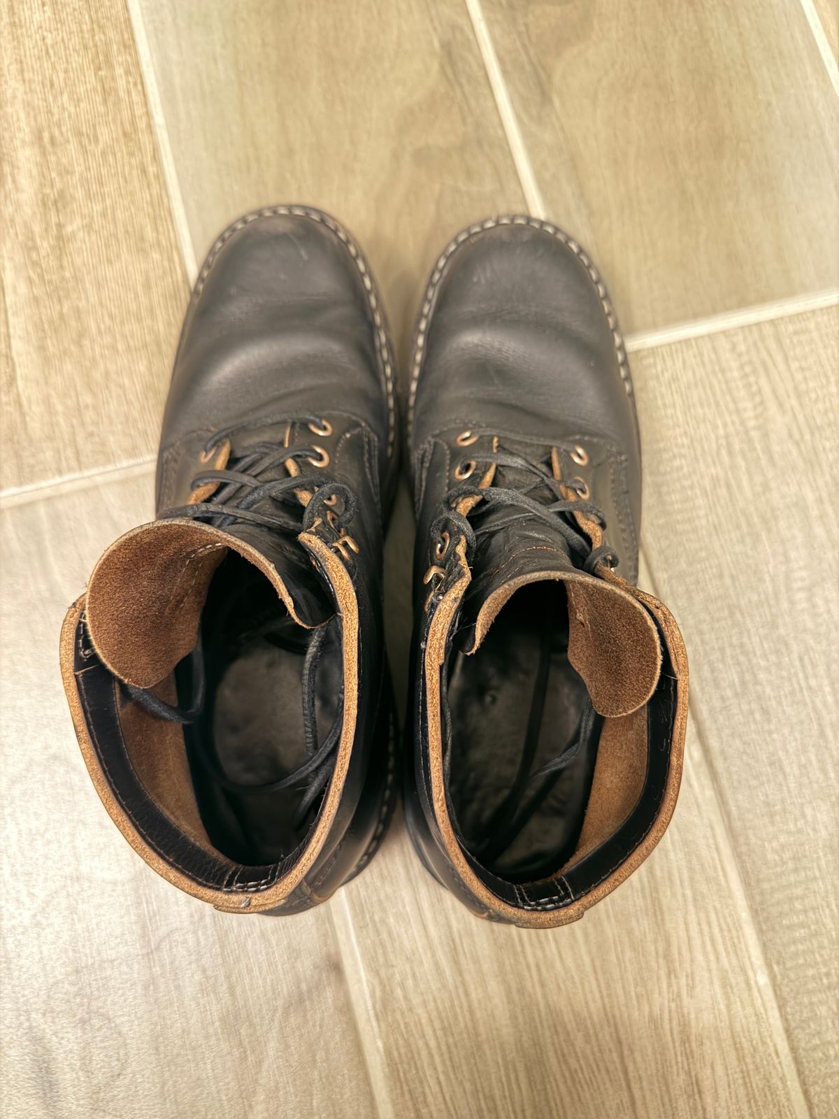 Photo by blove13 on March 6, 2026 of the White's Semi-Dress in Horween Black Teacore Chromexcel.