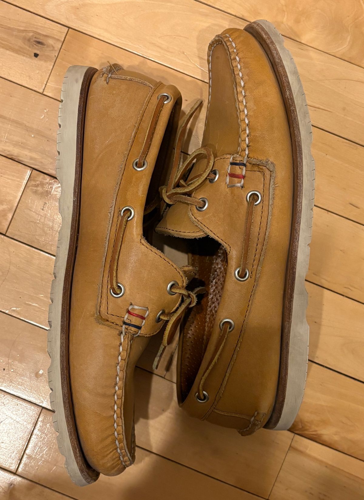 Photo by mailmiomistero on February 6, 2025 of the Rancourt & Co. x Sperry Boat Shoe in Horween Natural Essex.
