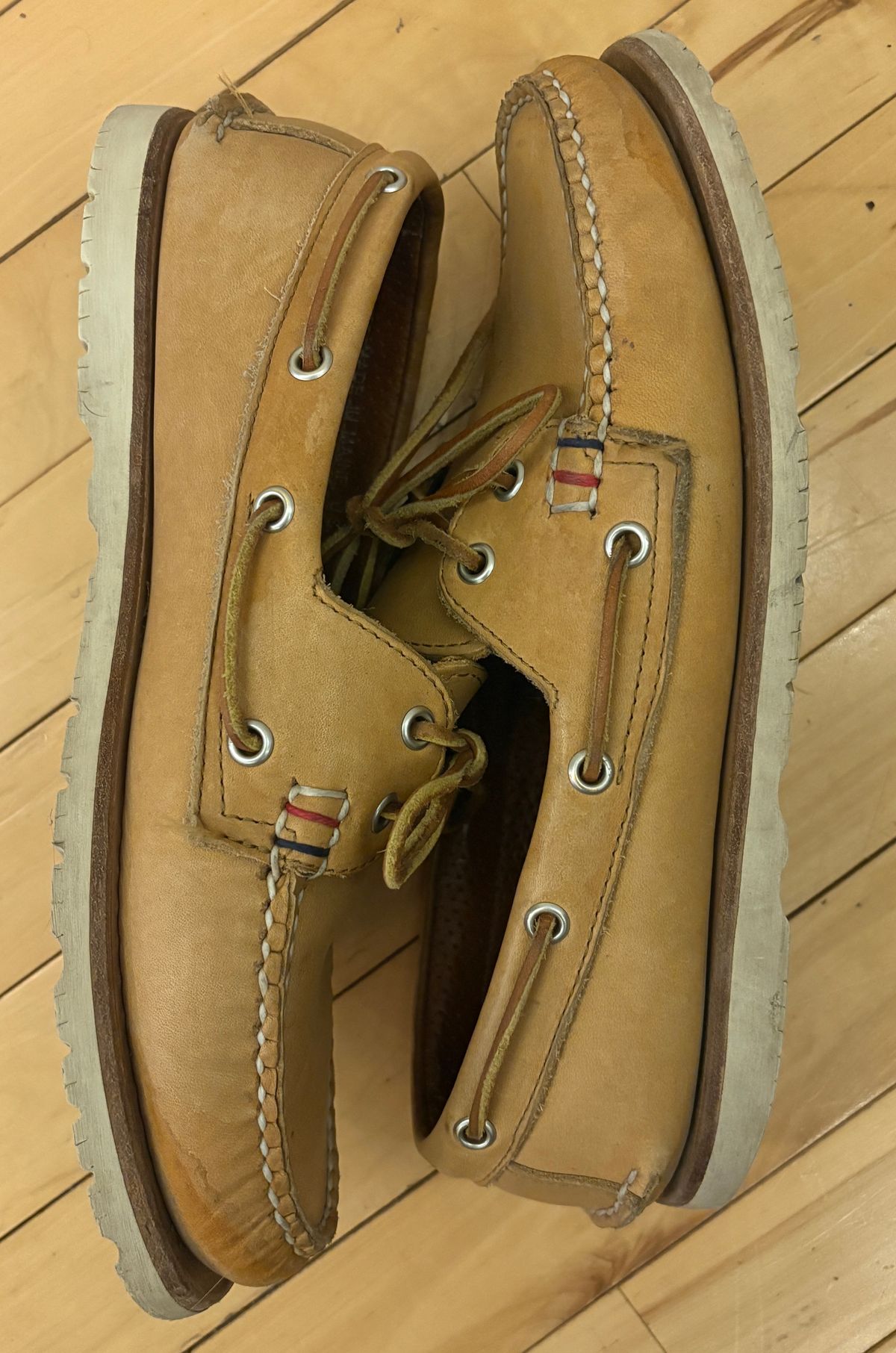 Photo by mailmiomistero on March 4, 2025 of the Rancourt & Co. x Sperry Boat Shoe in Horween Natural Essex.