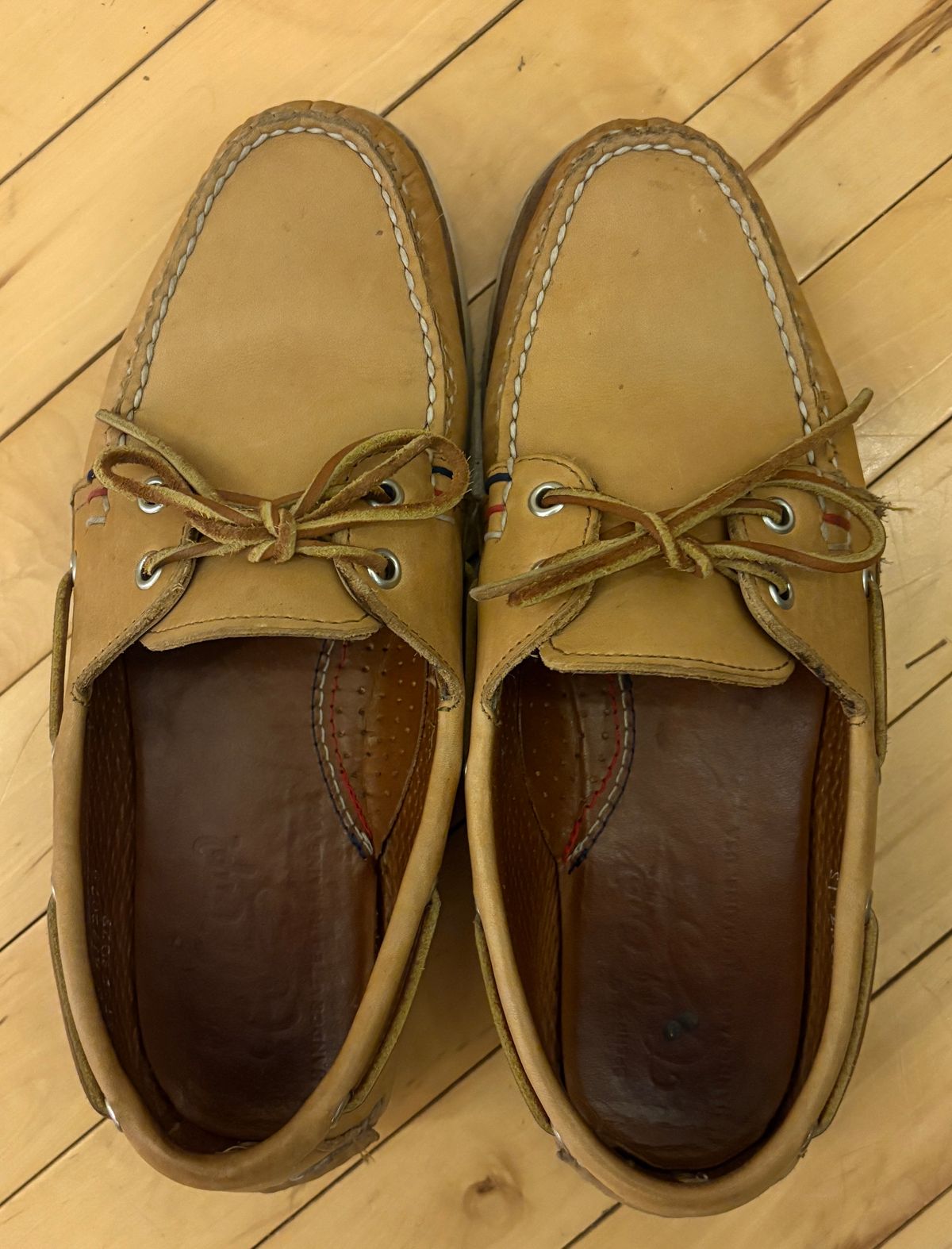 Photo by mailmiomistero on March 4, 2025 of the Rancourt & Co. x Sperry Boat Shoe in Horween Natural Essex.