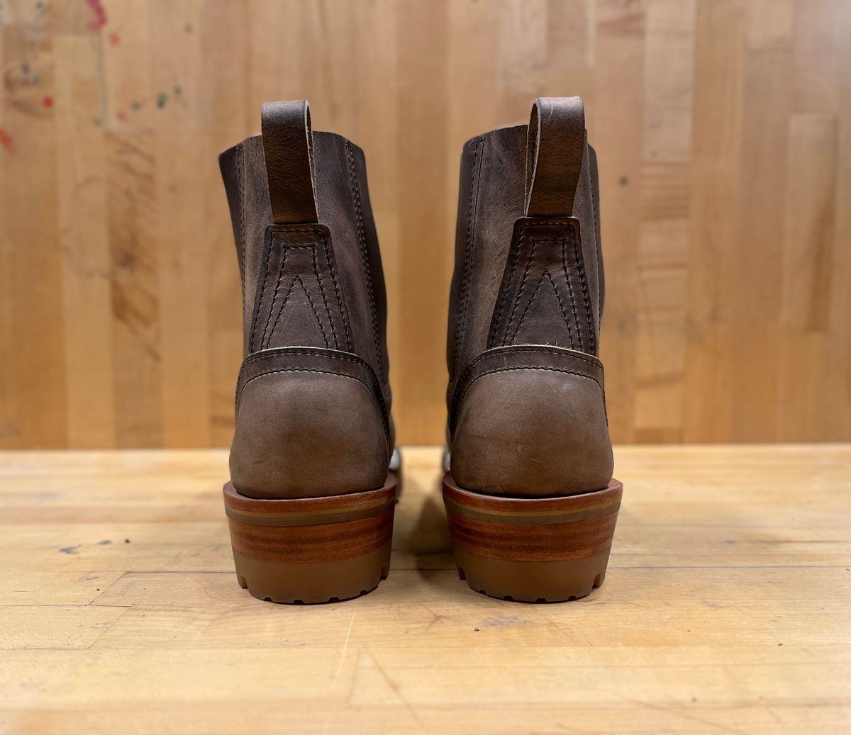 Photo by bamcg on September 30, 2025 of the Nicks Work Chelsea in Horween Predator Natural.