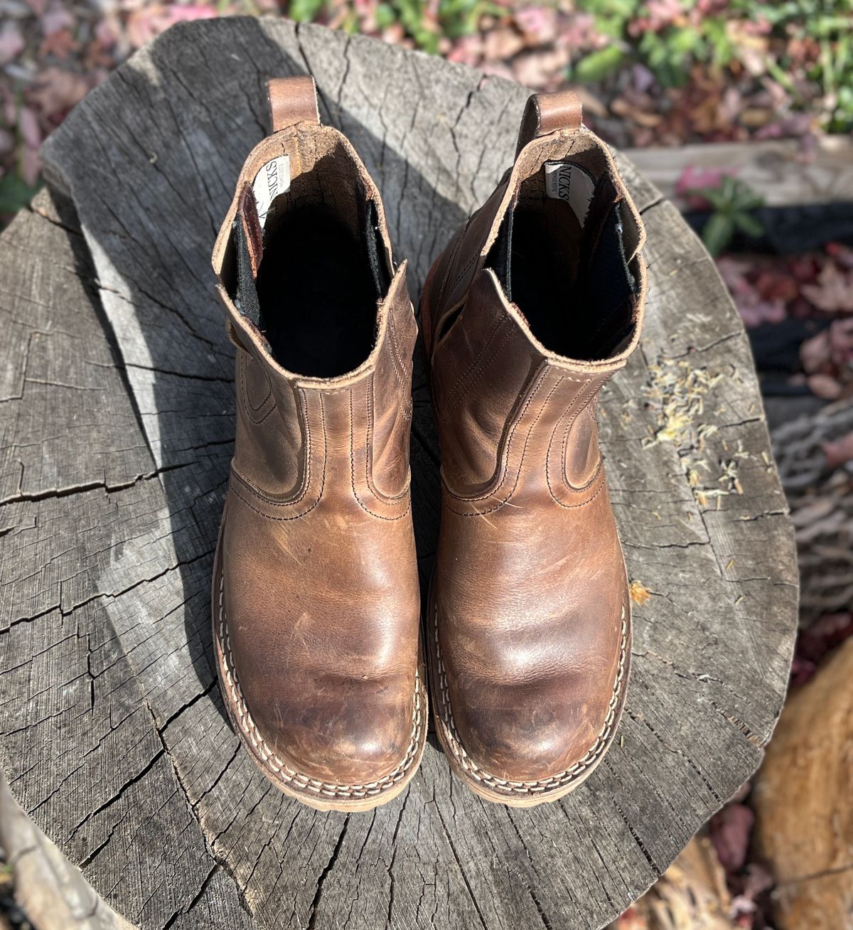 Photo by bamcg on November 1, 2025 of the Nicks Work Chelsea in Horween Predator Natural.