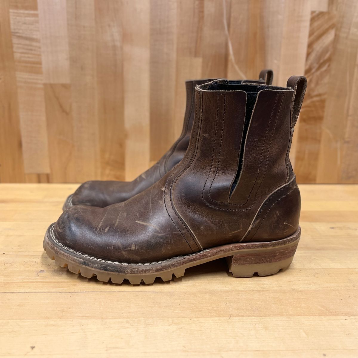 Photo by bamcg on February 4, 2026 of the Nicks Work Chelsea in Horween Predator Natural.
