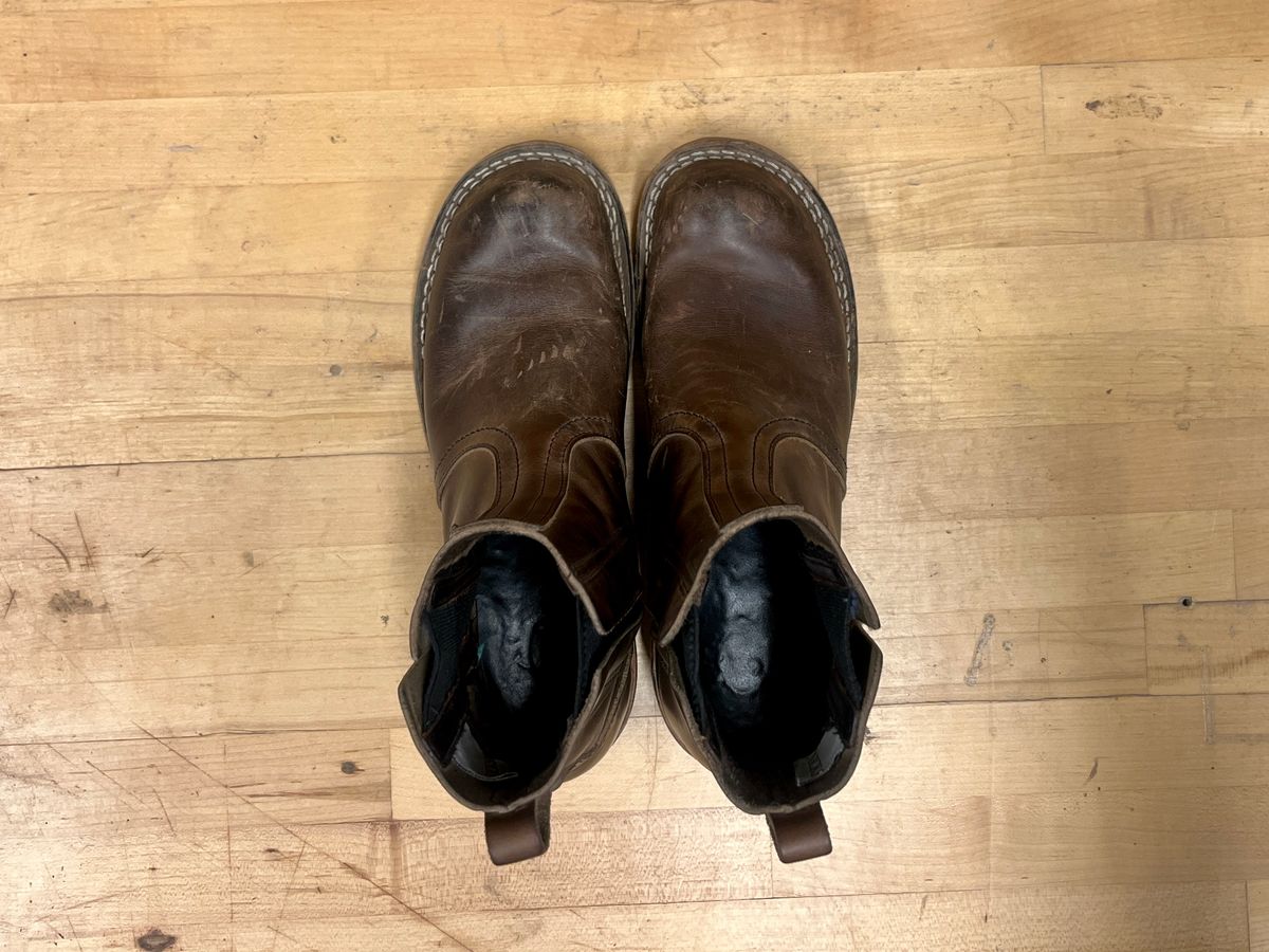 Photo by bamcg on March 4, 2026 of the Nicks Work Chelsea in Horween Predator Natural.