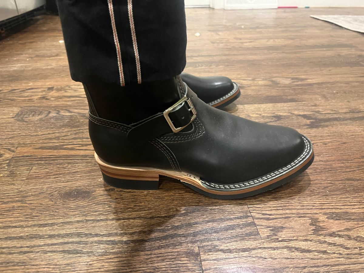 Photo by bamcg on February 1, 2025 of the Wesco Mister Lou in Maryam Petrolio Waxed Black Horsehide.