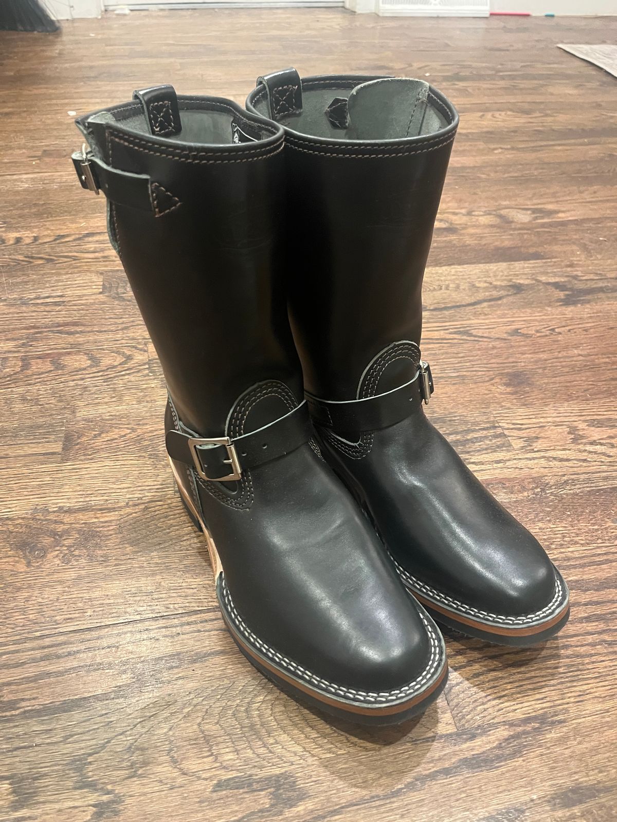 Photo by bamcg on February 1, 2025 of the Wesco Mister Lou in Maryam Petrolio Waxed Black Horsehide.
