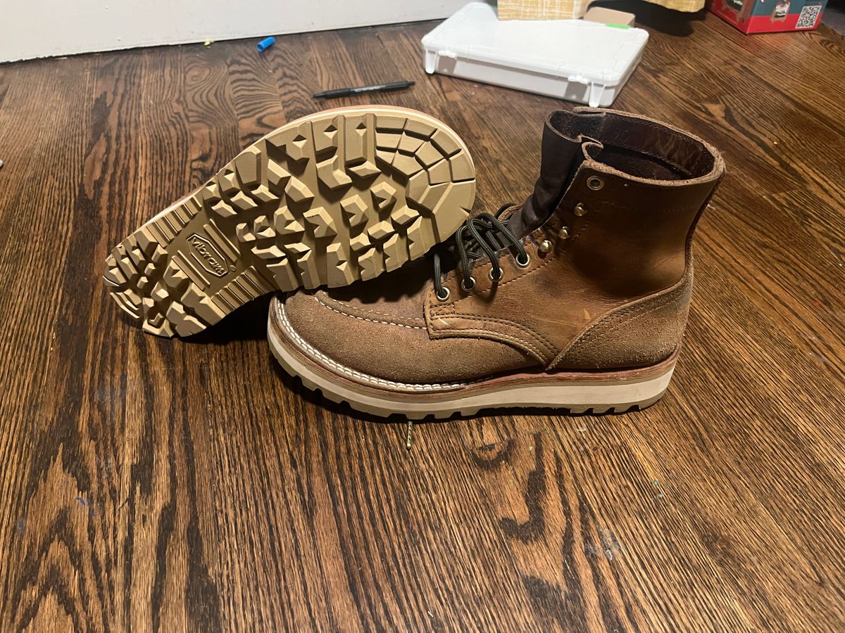 Photo by bamcg on January 16, 2025 of the Nicks Moc Toe in 1964 Monarch.