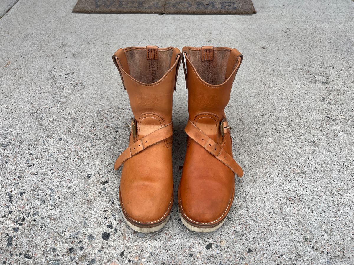 Photo by bamcg on April 29, 2025 of the Wesco Boss Engineer Boot in Horween Natural Essex.