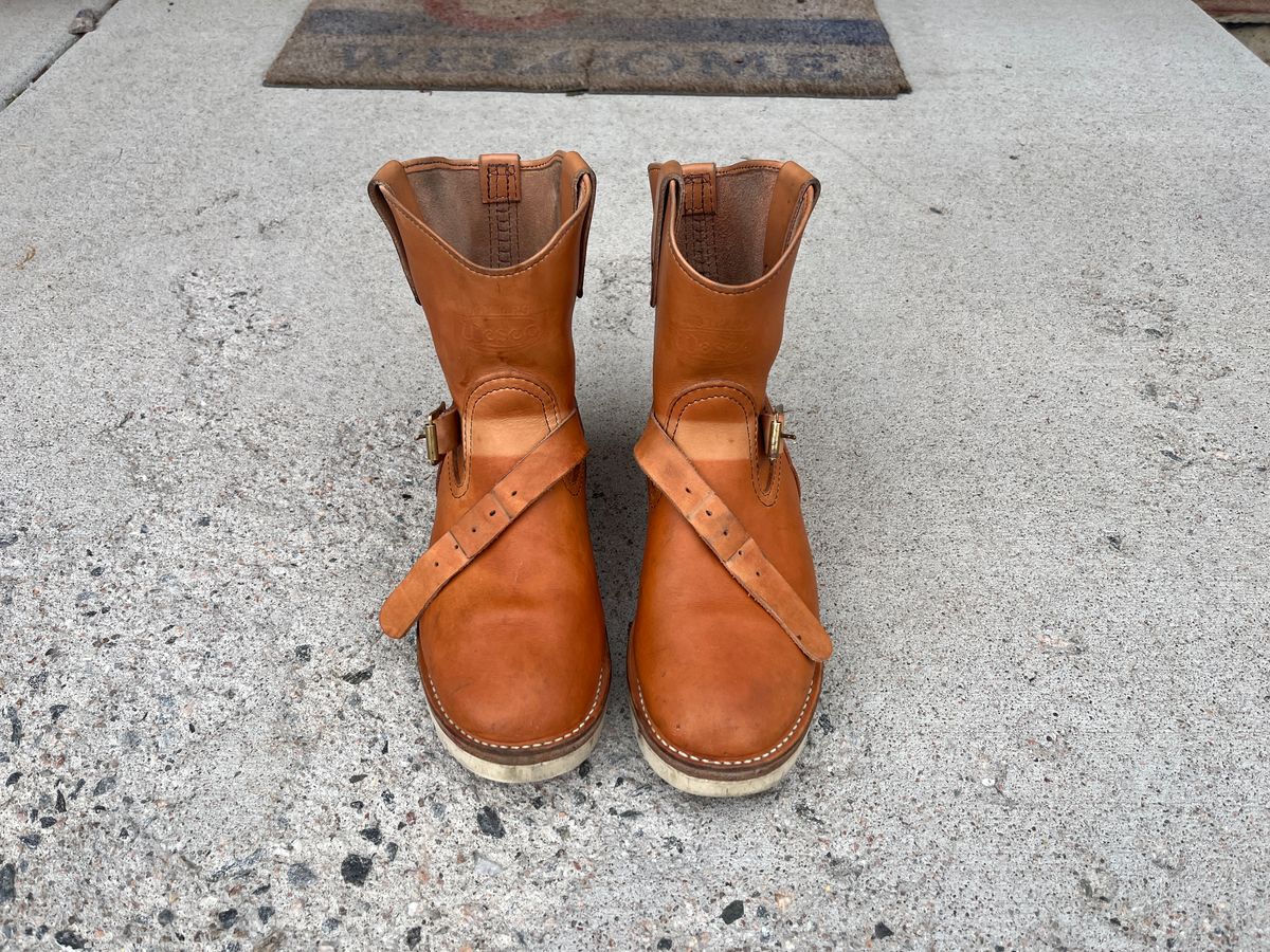 Photo by bamcg on April 29, 2025 of the Wesco Boss Engineer Boot in Horween Natural Essex.