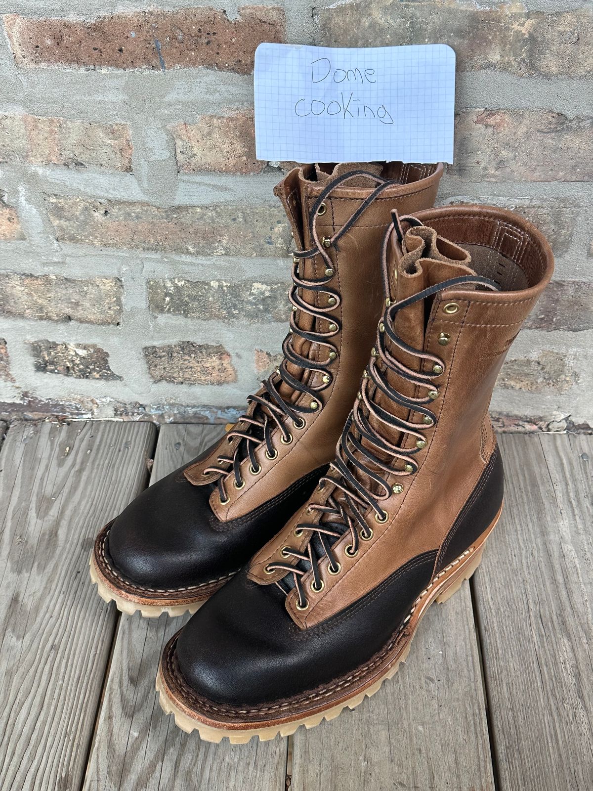 Photo by MidwestIsBest on November 5, 2025 of the White's Smokejumper in Horween Natural Chromexcel & Horween Dark Brown Waxed Flesh.