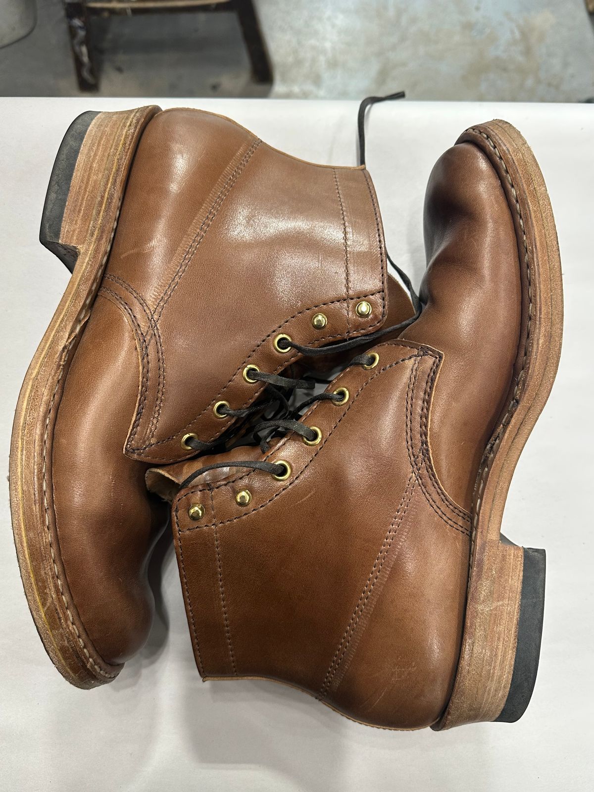 Photo by MidwestIsBest on December 5, 2025 of the White's Semi-Dress in Maryam Toscanello Horsebutt.