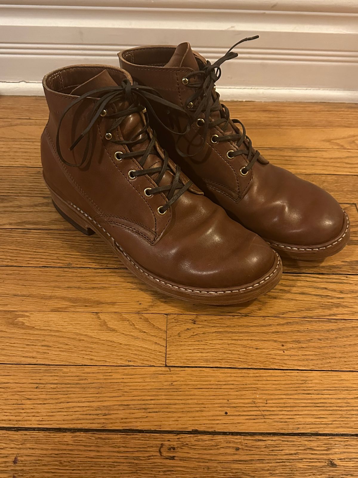 Photo by MidwestIsBest on January 6, 2026 of the White's Semi-Dress in Maryam Toscanello Horsebutt.