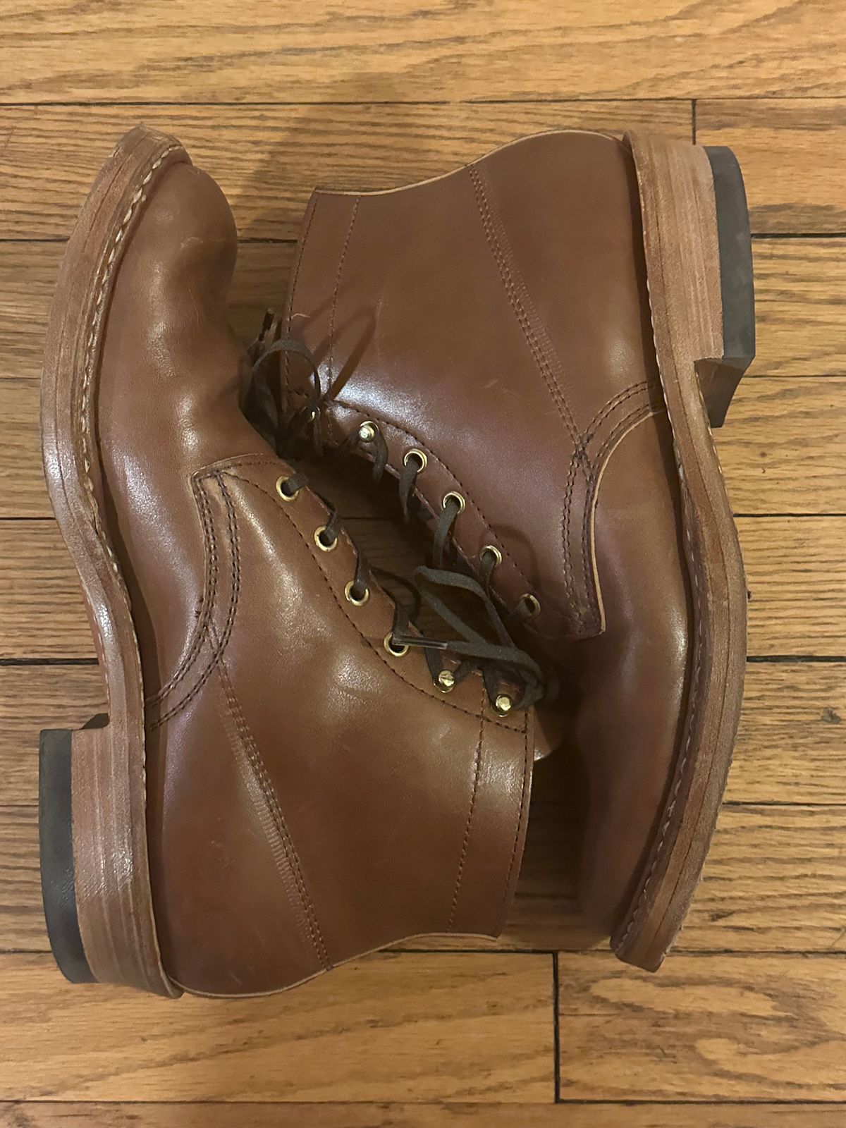 Photo by MidwestIsBest on January 6, 2026 of the White's Semi-Dress in Maryam Toscanello Horsebutt.